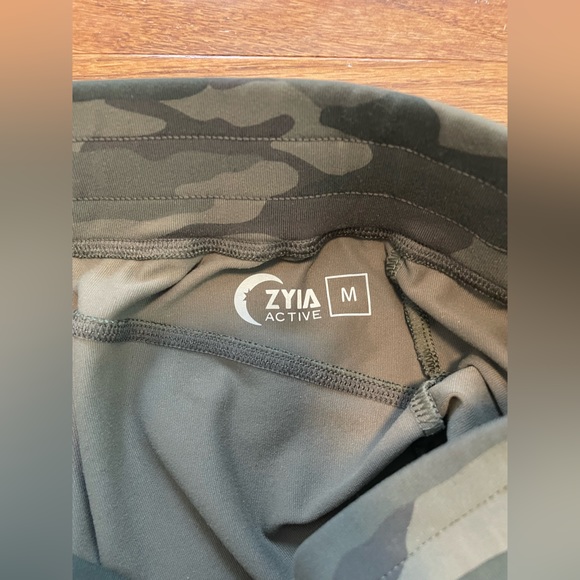 Zyia Green Camo Unwind Joggers Elastic waist w/Draw String Medium - Picture 3 of 7